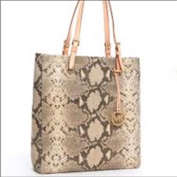 michael kors extra large jet set tote